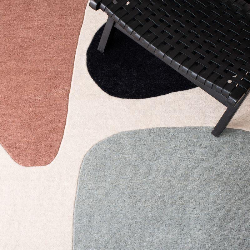 Fifth Avenue FTV119 Hand Tufted Area Rug - Beige/Black - 4'x6' - Safavieh.