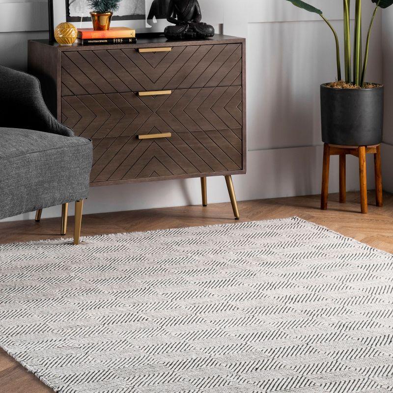 Nuloom Ago Diamond 2x6 Wool Runner Indoor Area Rug for Living Room Bedroom Dining Room Entryway Hallway Kitchen, Ivory