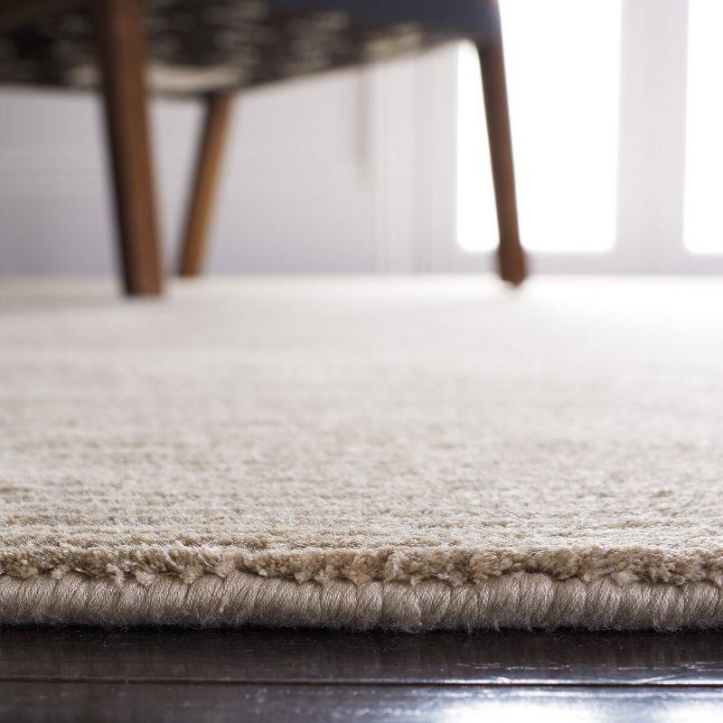 Mirage MIR234 Hand Loomed Indoor Area Rug - Light Silver - 5'x8' - Safavieh.