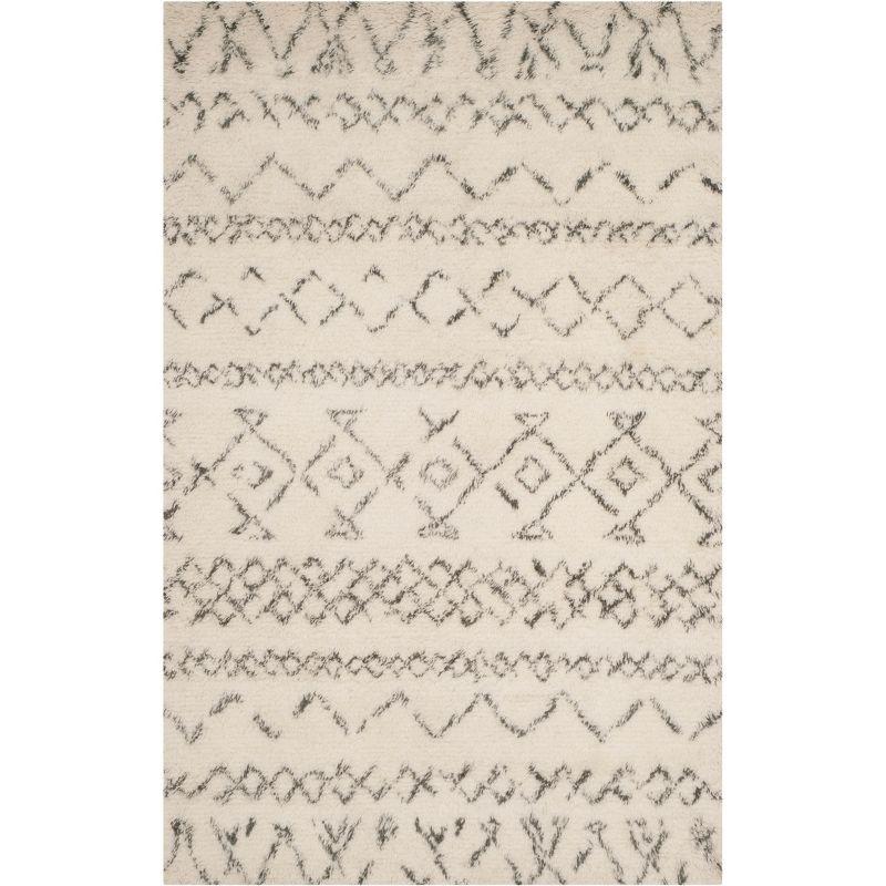 Ivory Elegance 4' x 6' Hand-Tufted Wool Shag Rug