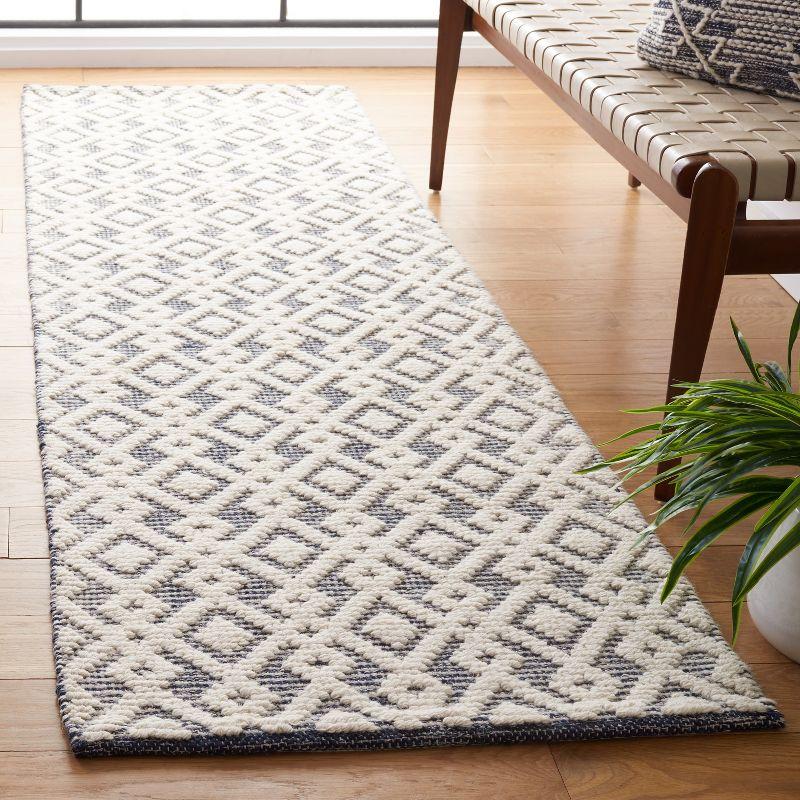 Vermont VRM102 Hand Woven Area Rug  - Safavieh