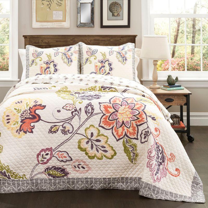 Aster Coral and Navy Reversible Cotton Full Quilt Set