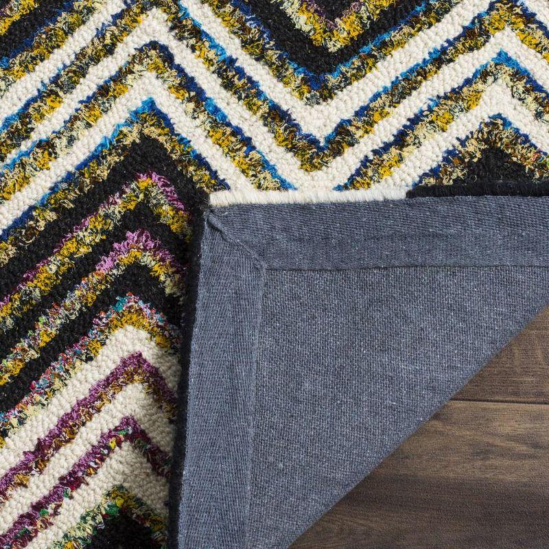 Nantucket NAN601 Hand Tufted Area Rug - Ivory/Black - 6'x9' - Safavieh.