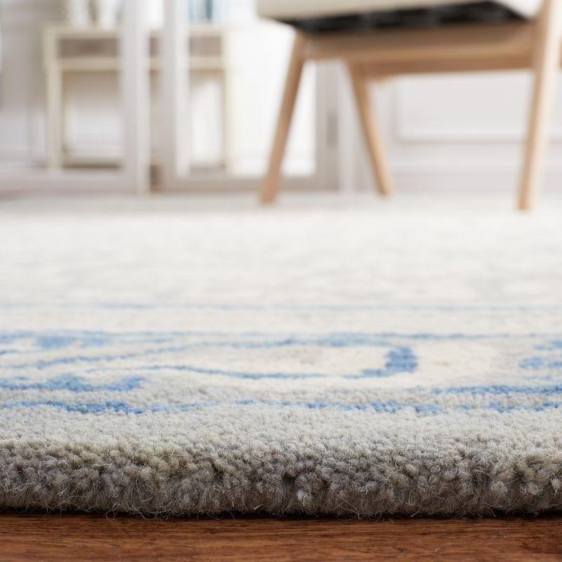 Antiquity AT860 Hand Tufted Indoor Area Rug - Grey/Ivory - 4'x6' - Safavieh