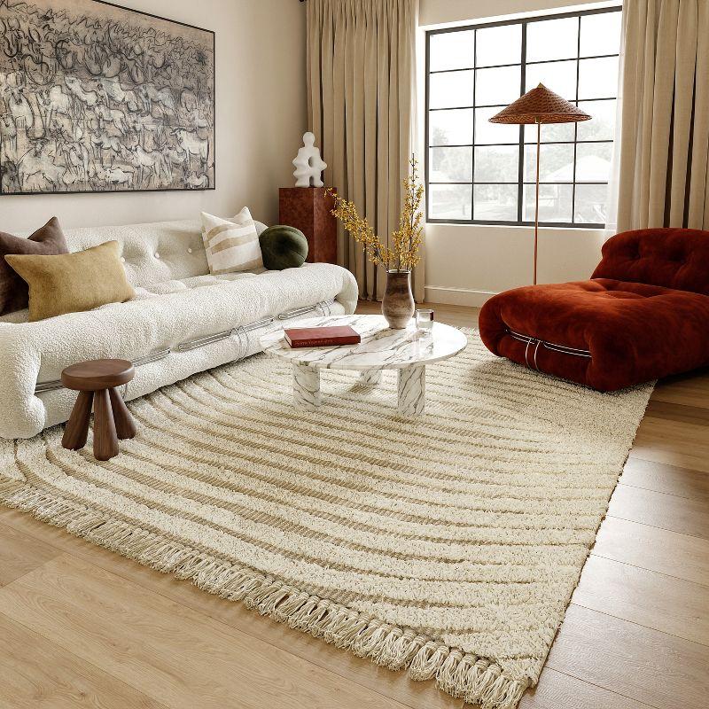 Ivory Whisper Round Hand-Tufted Wool & Cotton Shag Rug