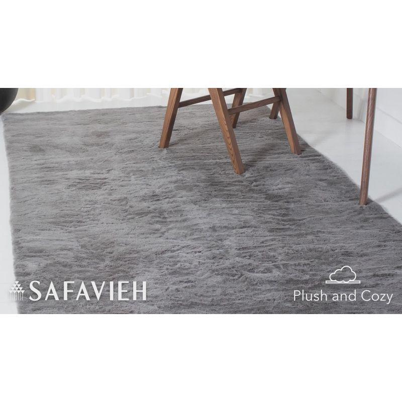 Gray Faux Sheepskin 6' x 9' Rectangular Area Rug