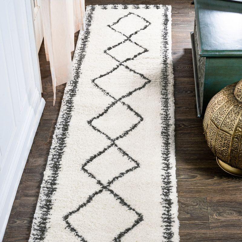 Calvia Moroccan Diamond Shag Area Rug  - JONATHAN Y