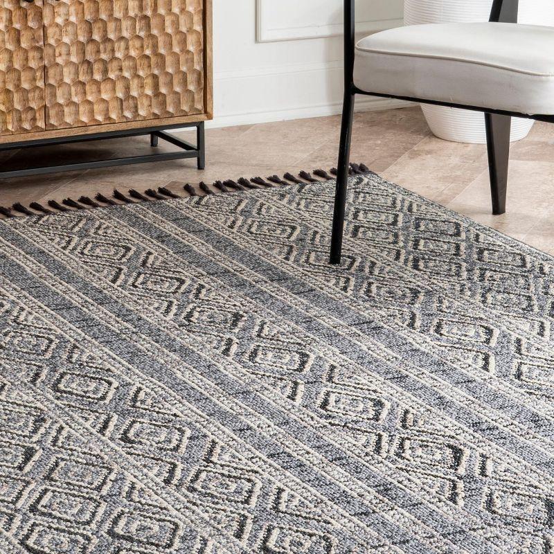 Braided Gray Stripe Synthetic 5' x 8' Easy Care Area Rug