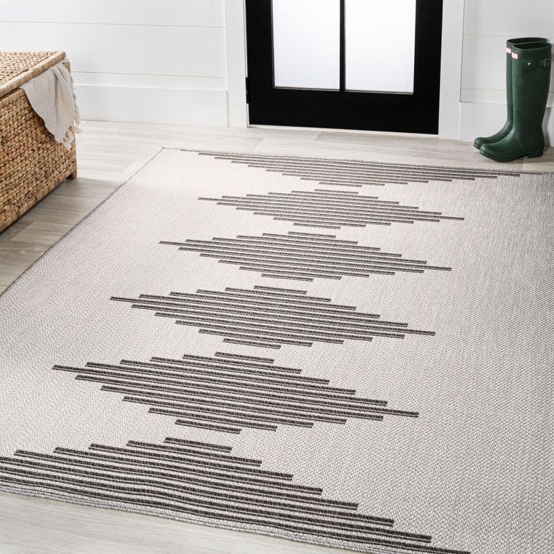 Mid-Century Diamond Stripe 8' x 10' Light Gray/Black Indoor/Outdoor Rug