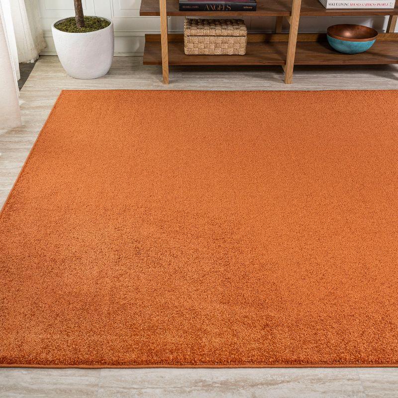 JONATHAN Y Haze Solid Low-Pile Indoor Area Rug