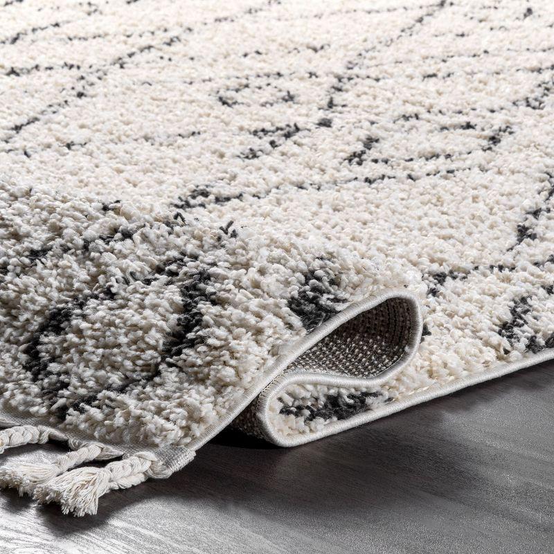 Nuloom Nieves Moroccan 5 Square Indoor Area Rug for Living Room Bedroom Dining Room, Off White/Dark Grey