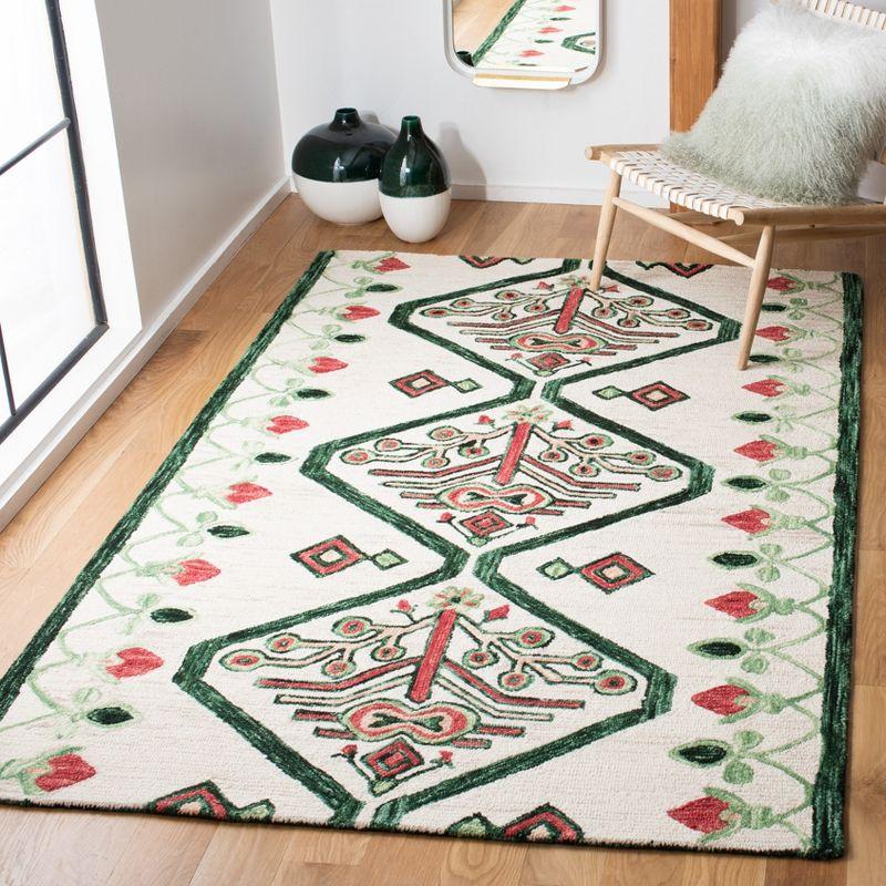 Ivory and Green Hand-Tufted Wool Area Rug 4' x 6'