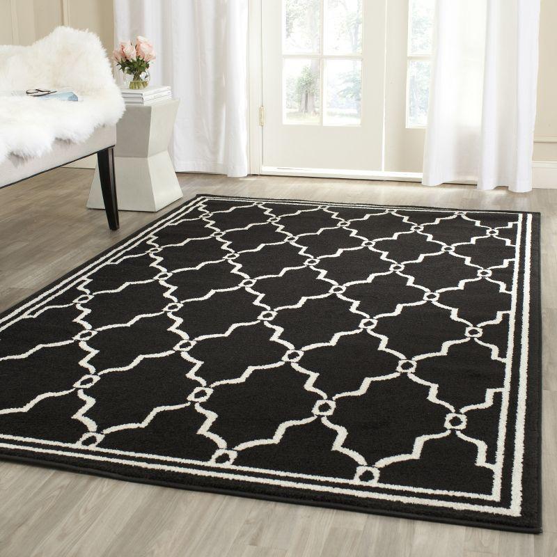 Amherst AMT414 Power Loomed Indoor Area Rug - Anthracite/Ivory - 4'x6' - Safavieh