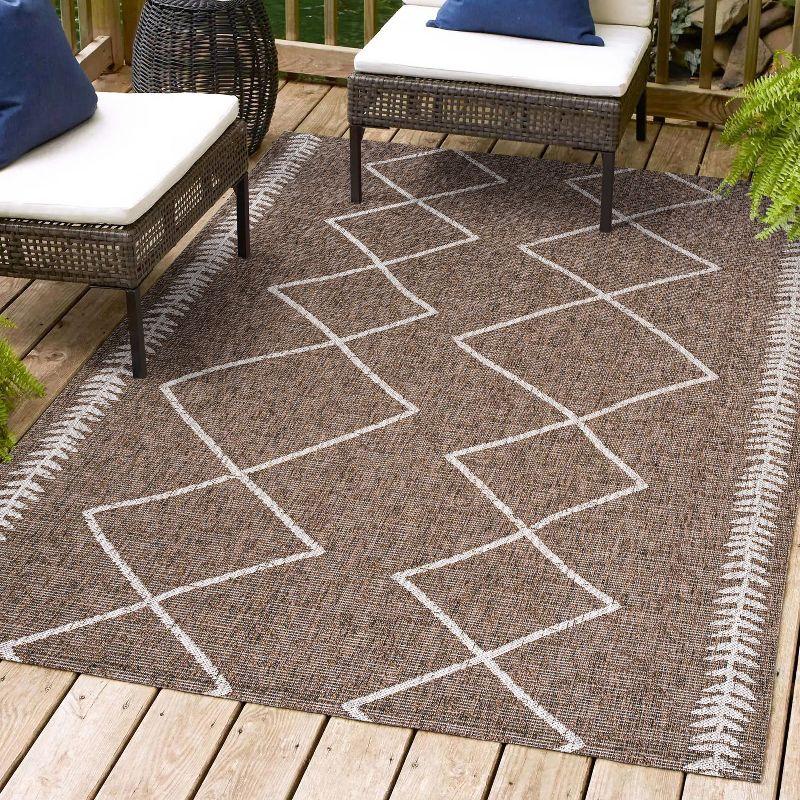 8' X 10' Derya Diamond Trellis Indoor/Outdoor Area Rug, Brown/Beige - JONATHAN Y