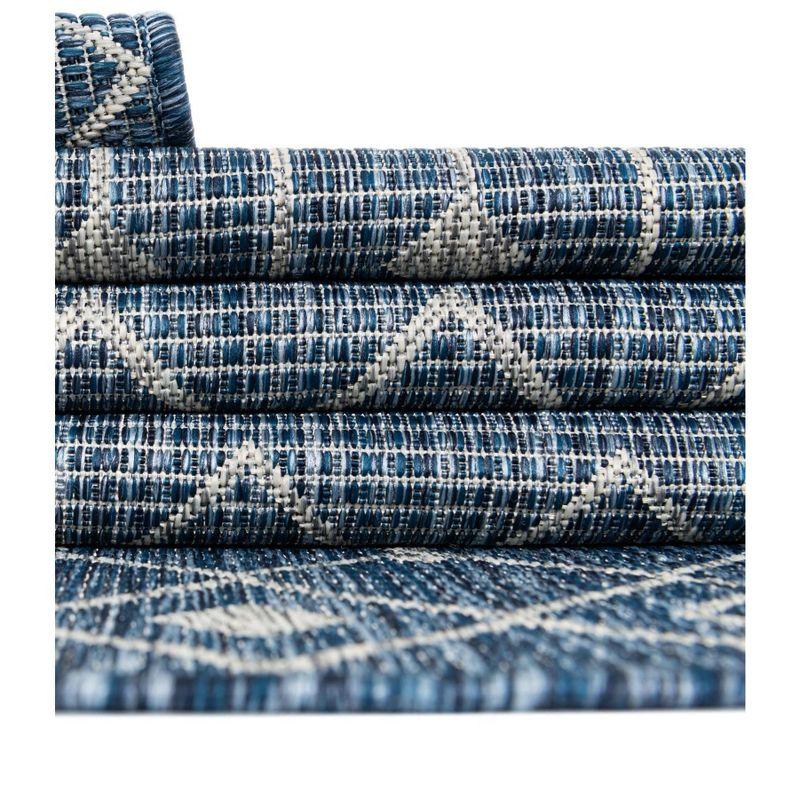 Unique Loom 10' 0 x 10' 0 Round Indoor/Outdoor Trellis Blue Area Rug