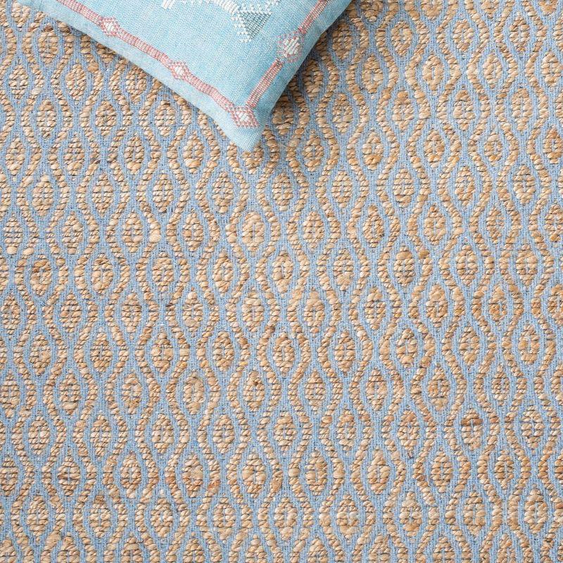 Cape Cod CAP821 Hand Woven Accent Rug - Silver/Natural - 3'x5' - Safavieh.