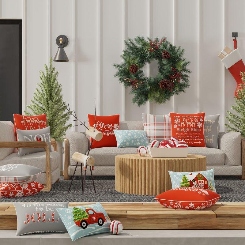 Pillow Perfect Plaid Indoor/Outdoor Throw Pillow