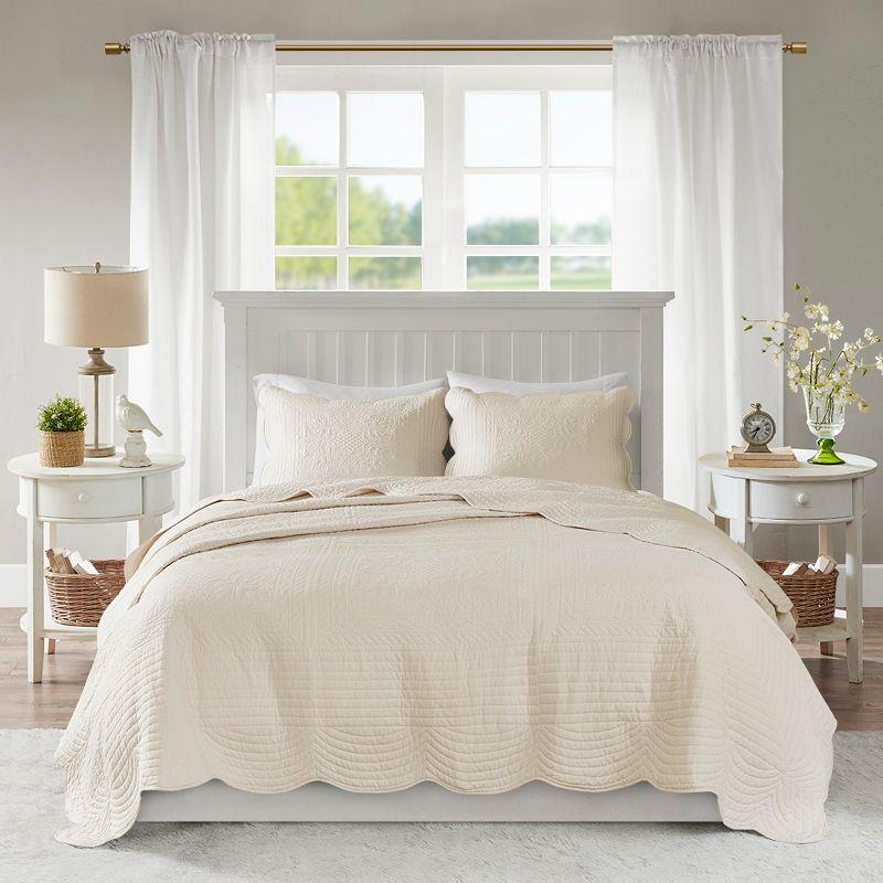 Ivory Microfiber Geometric Scalloped Edge Quilt Set