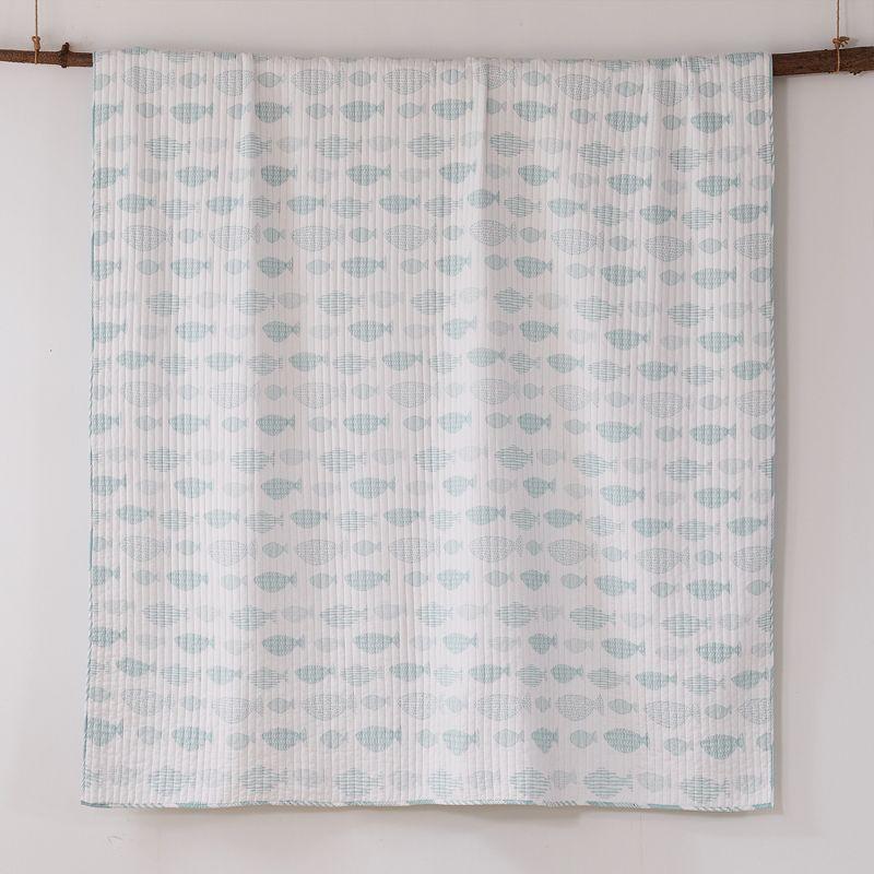 Scandinavian-Inspired Full/Queen Reversible Cotton Quilt Set in Aqua and White