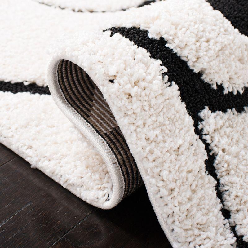 Florida Shag SG455 Power Loomed Area Rug - Ivory/Black - 5'x5' - Safavieh.