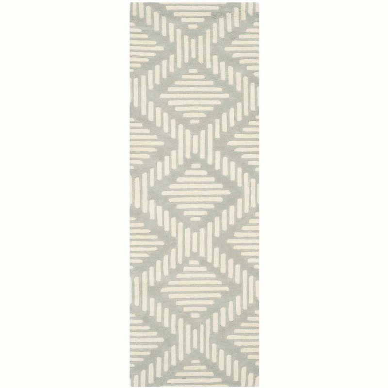 Chatham CHT744 Hand Tufted Area Rug  - Safavieh