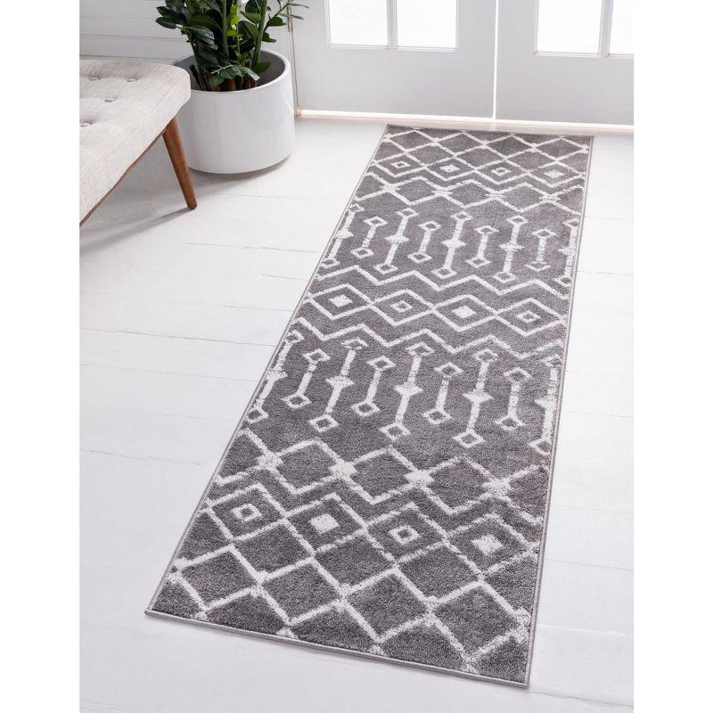 Gray and White Geometric Trellis Synthetic Runner Rug