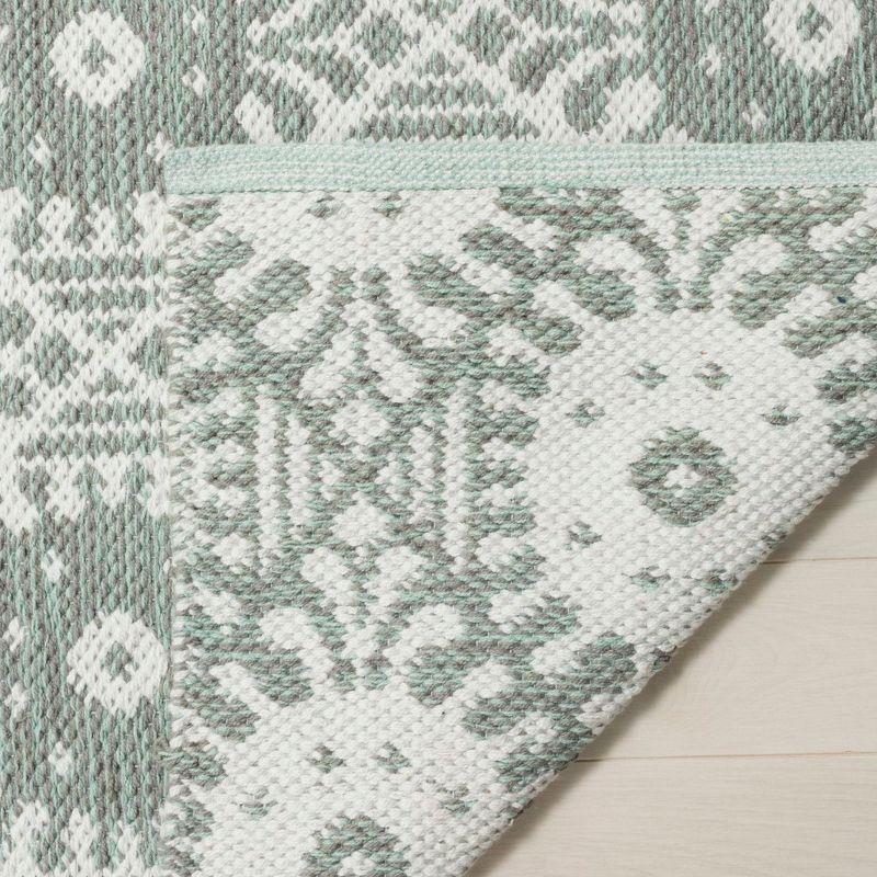 Montauk MTK612 Hand Woven Indoor Accent Rug - Light Green/Ivory - 3'x5' - Safavieh