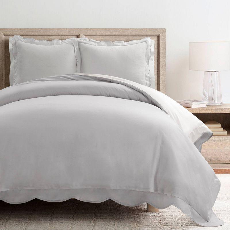 Full/Queen White and Gray Cotton Scallop Edge Duvet Set