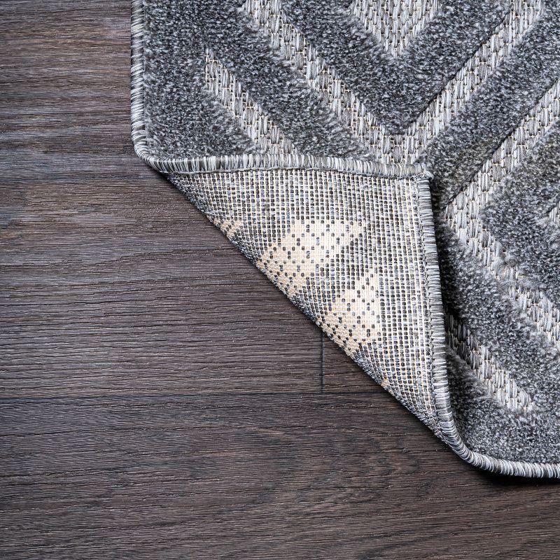 Dark Gray Geometric Synthetic 5' Square Indoor/Outdoor Rug