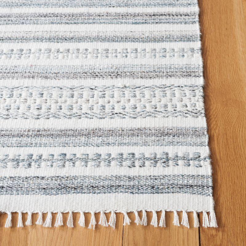 Handwoven Ivory and Grey Synthetic Square Rug 6'