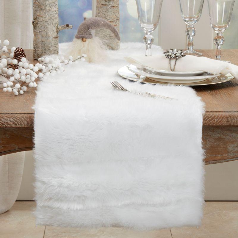 Saro Lifestyle Faux Fur Design Table Runner, 15"x54", White