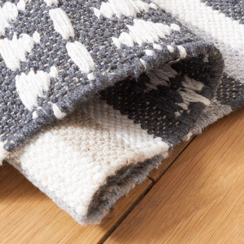 Montauk MTK451 Hand Woven Runner Rug - Grey/Ivory - 2'3"x9' - Safavieh.