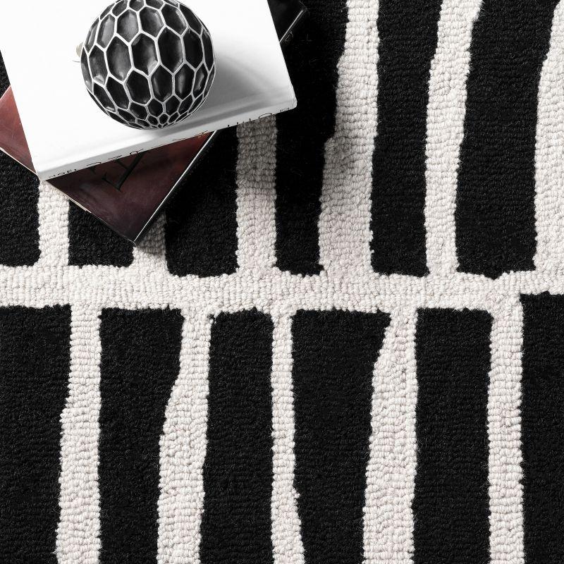 Handmade Black Geometric Wool Area Rug 8' x 10'