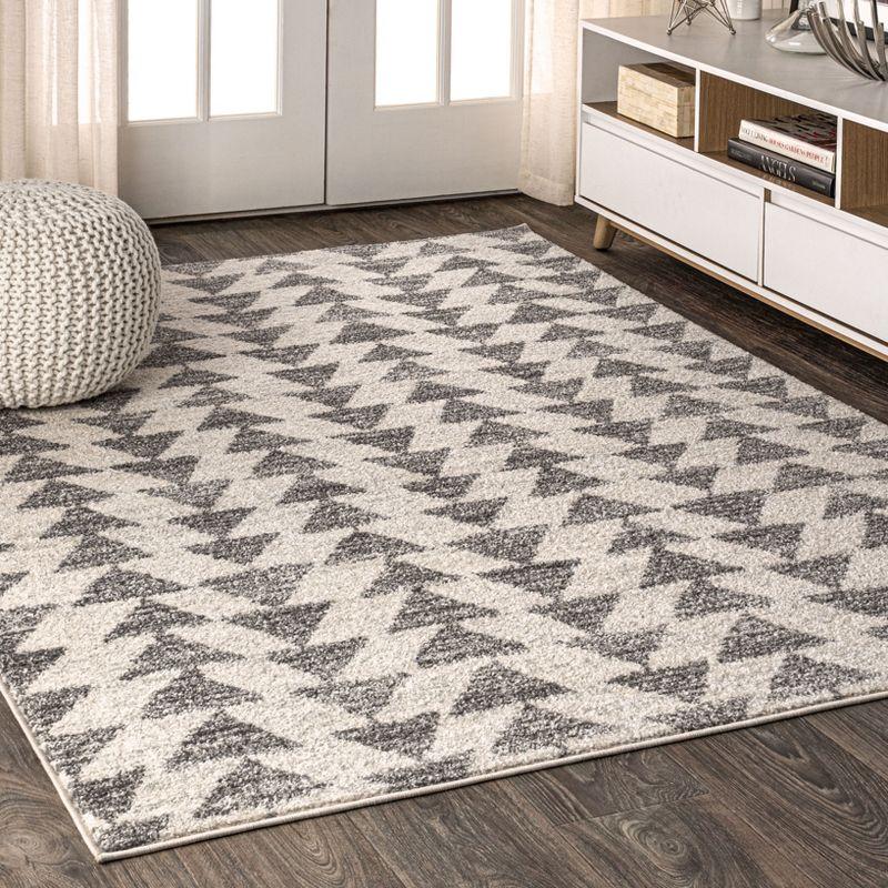 Aisha Cream and Gray Geometric 4' x 6' Synthetic Area Rug