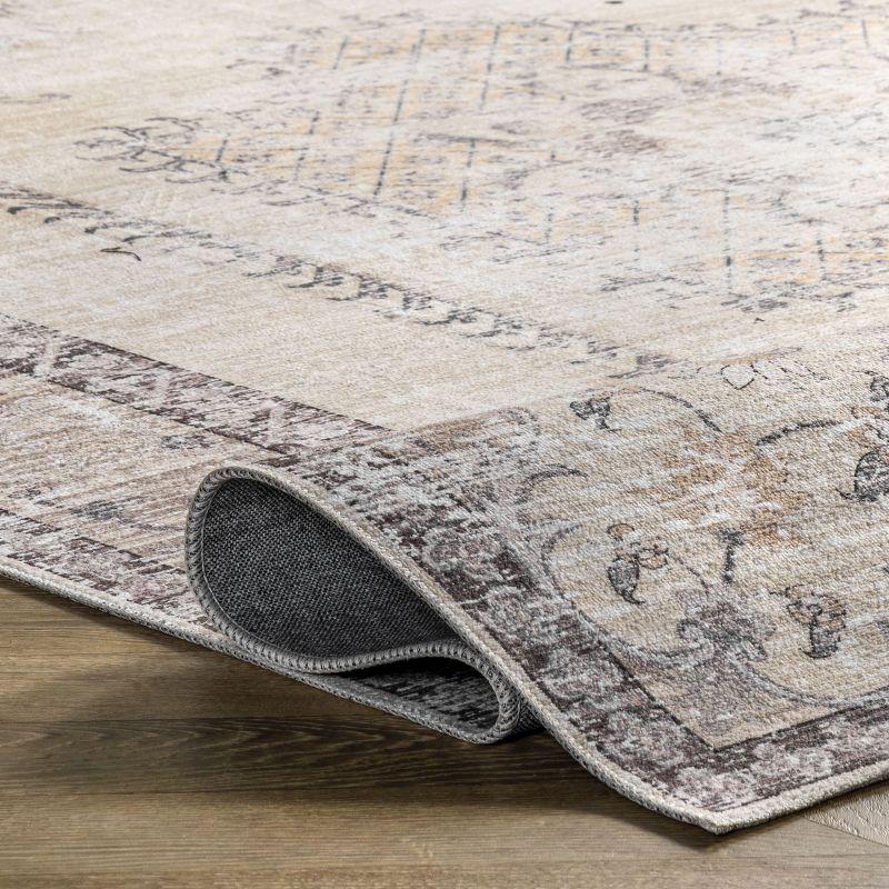 Nuloom Glenda Machine Washable Faded Medallion Indoor Area Rug