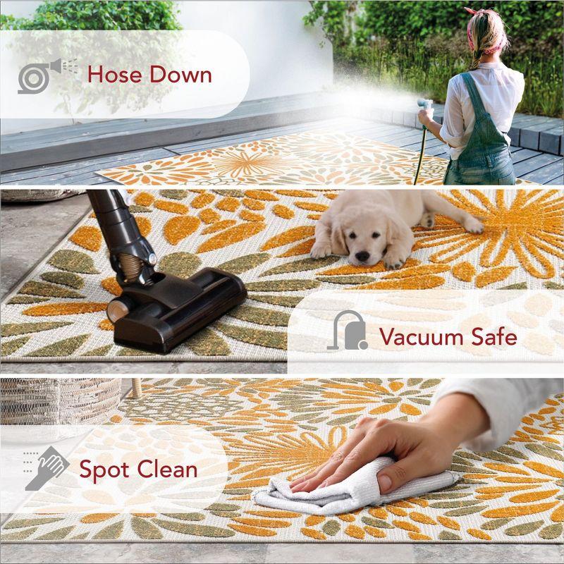 nuLOOM Monique Floral Indoor/Outdoor Area Rug