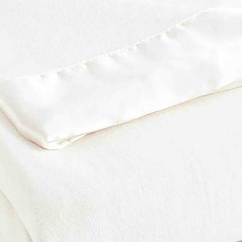 Full Size White Fleece Knitted Machine Washable Blanket