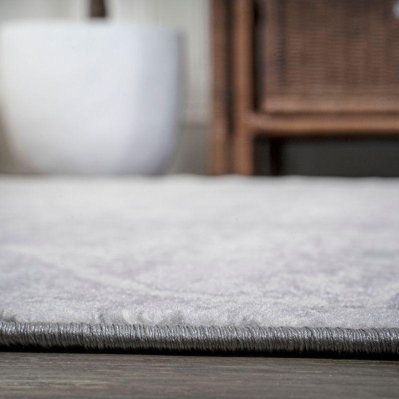 4' X 6' Modern Persian Vintage Medallion Area Rug, Gray - JONATHAN Y