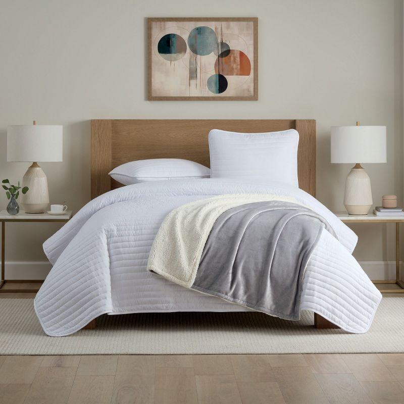 ArkwrightLLC Host & Home Reversible Warm Plush and Fluffy Sherpa Blanket