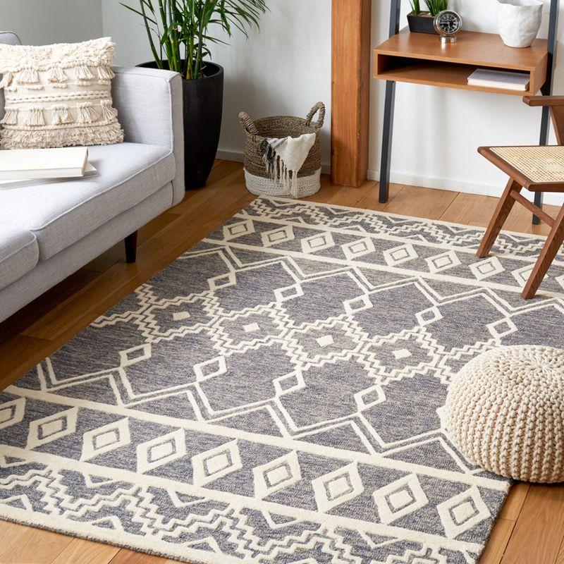 Abbiegail Hand Tufted Wool Southwestern Rug