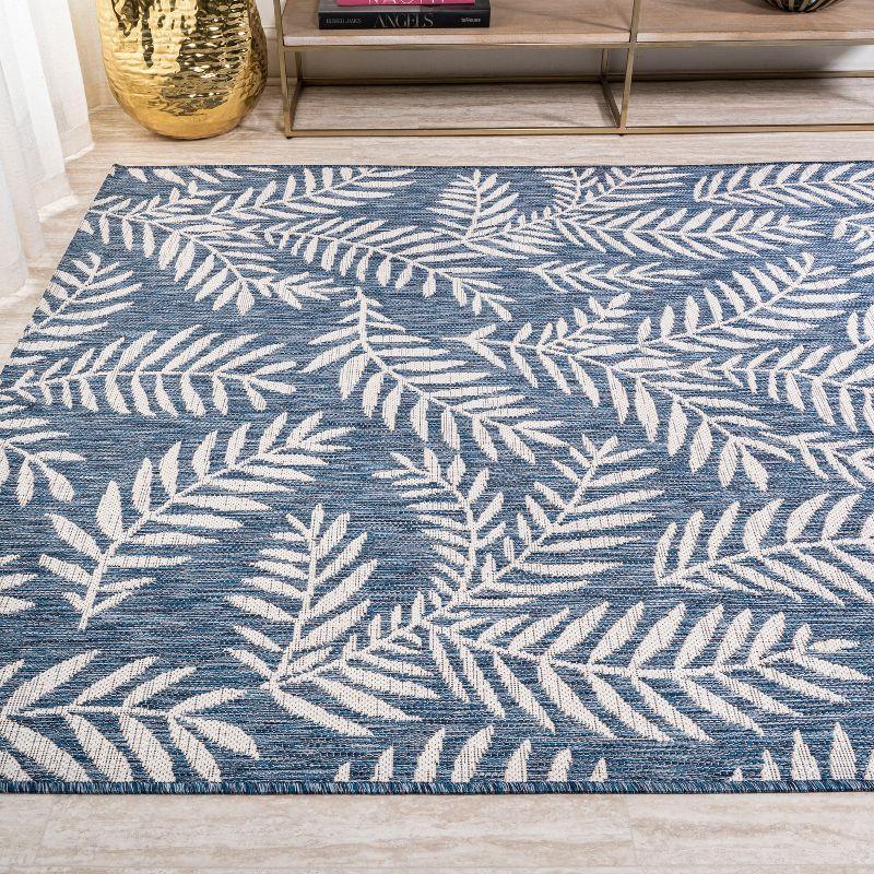 Nevis Palm Frond Indoor/Outdoor Area Rug - JONATHAN Y