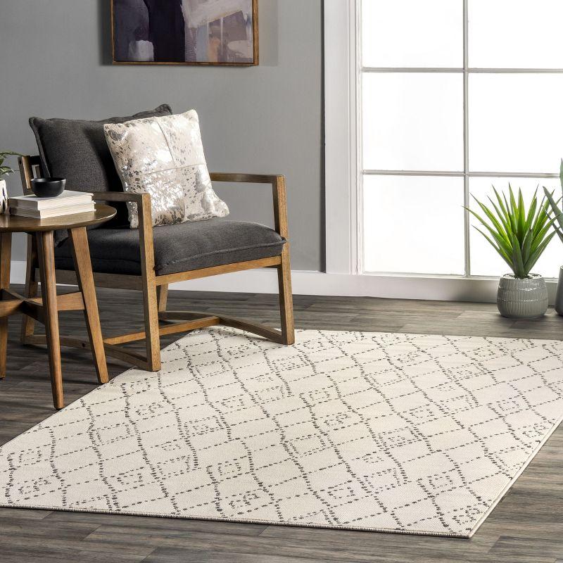 Beige Synthetic Diamond Pattern 5x8 Area Rug