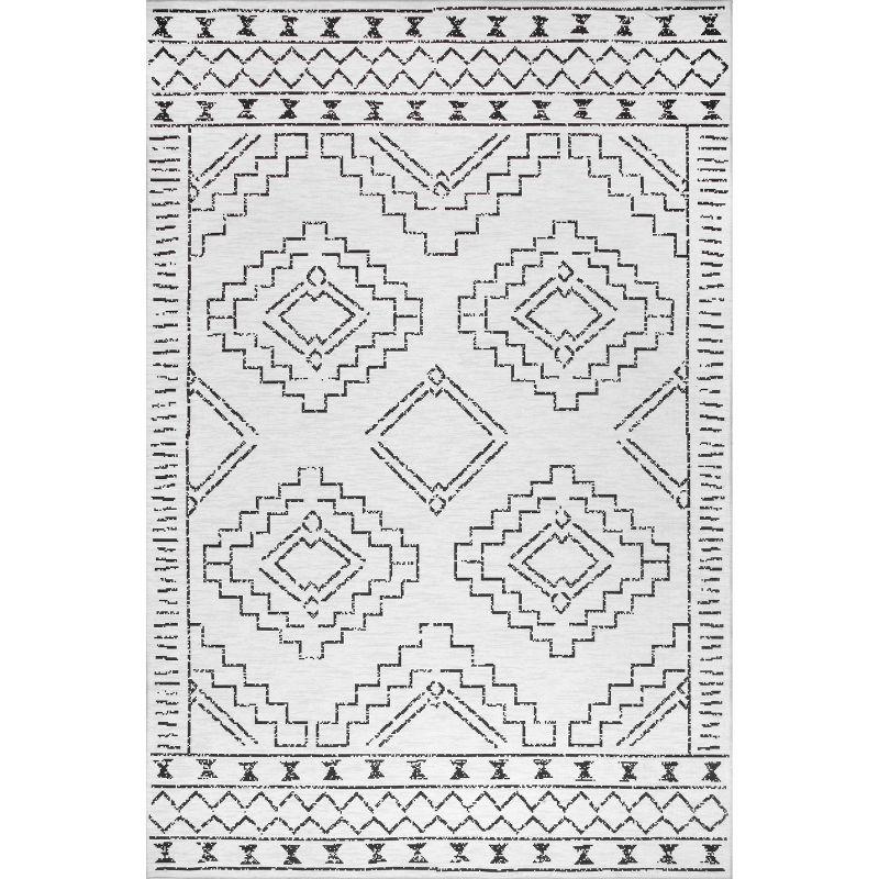 Ivory Elegance Synthetic 5' x 8' Washable Moroccan Area Rug