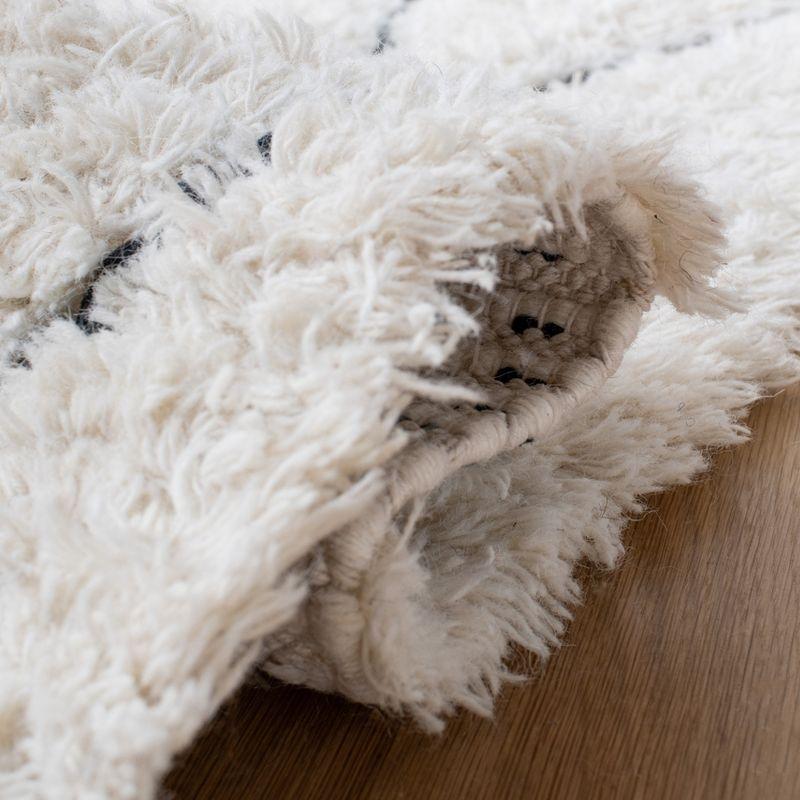 Natura NAT683 Hand Woven Indoor Area Rug - Ivory/Black - 5'x8' - Safavieh