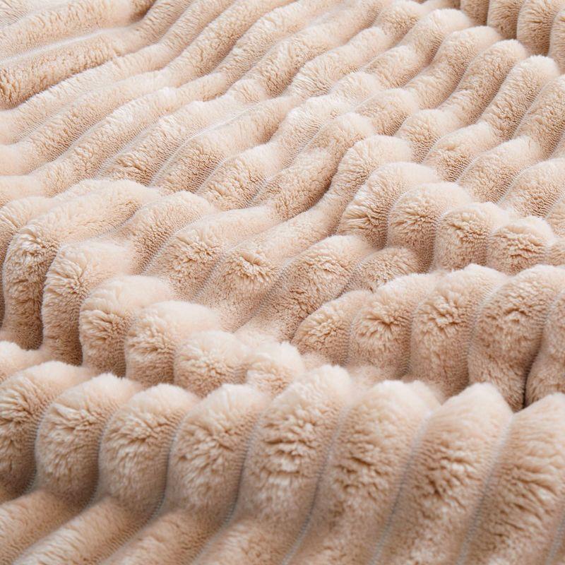 Peace Nest Flannel Fleece Plush Fuzzy Comforter Set Fluffy Bedding Set with 2 Pillowcases, Camel, Queen