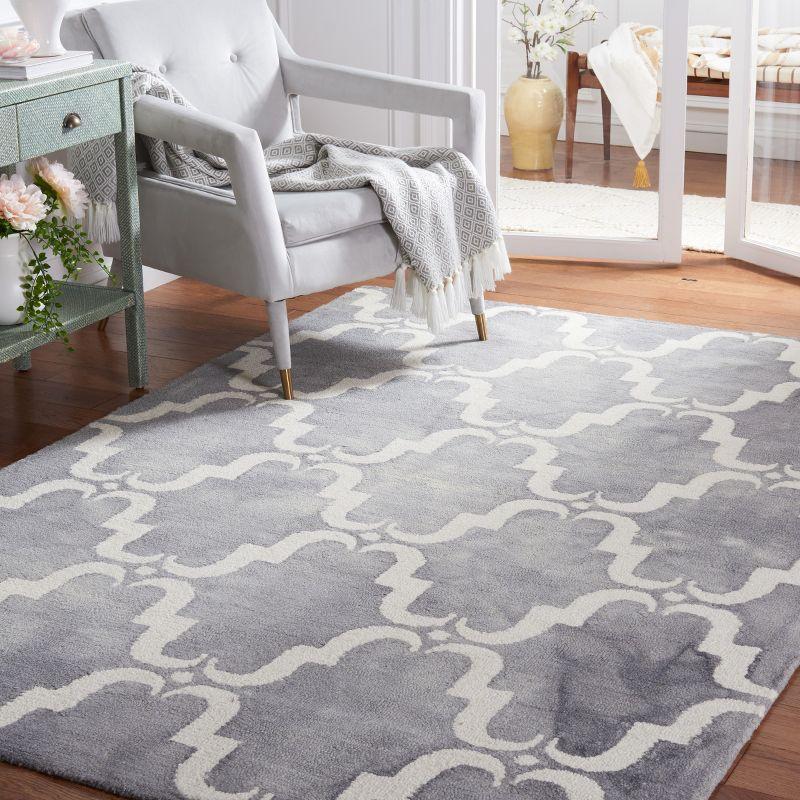 Dip Dye DDY536 Hand Tufted Indoor Accent Rug - Grey/Ivory - 2'x3' - Safavieh