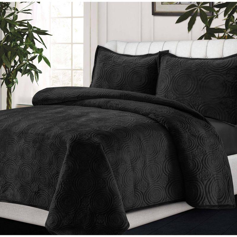 Capri Medallion Velvet Oversized Solid Quilt Set - Tribeca Living