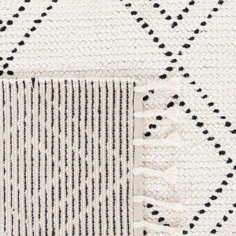 Casablanca CSB676 Hand Loomed Area Rug - Ivory/Black - 4'x6' - Safavieh.