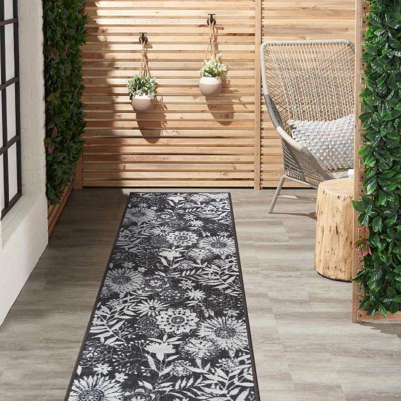 World Rug Gallery Modern Floral Flowers Indoor/Outdoor Area Rug