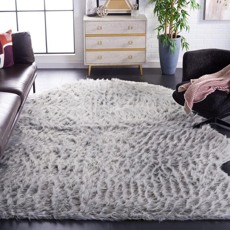 Faux Sheep Skin FSS118 Power Loomed Area Rug - Light Grey - 8'x10' - Safavieh.